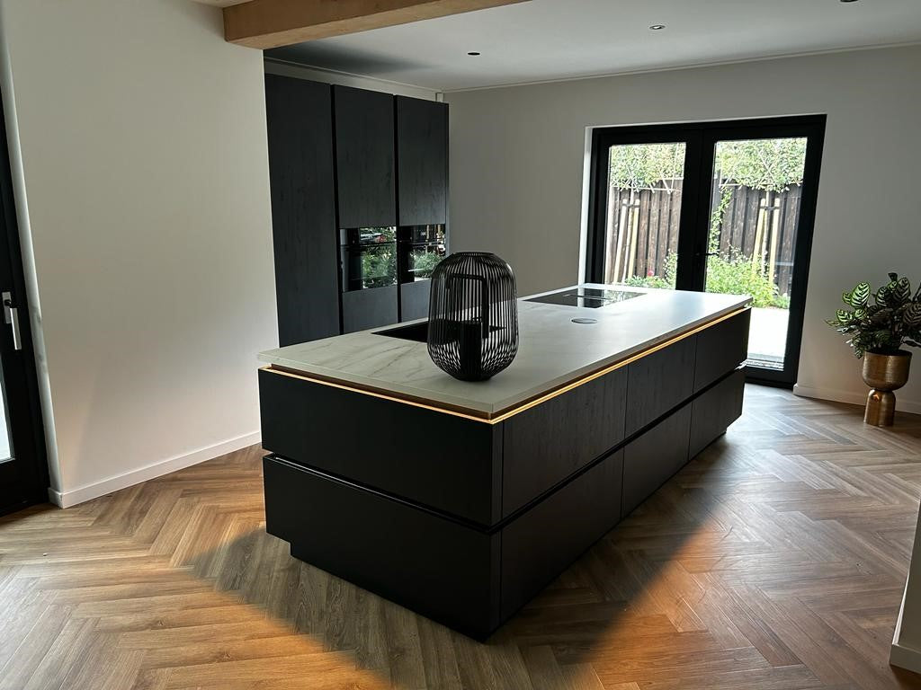 LED Tape FN-4 4,95m 700 LED 48W ww 2 kabels