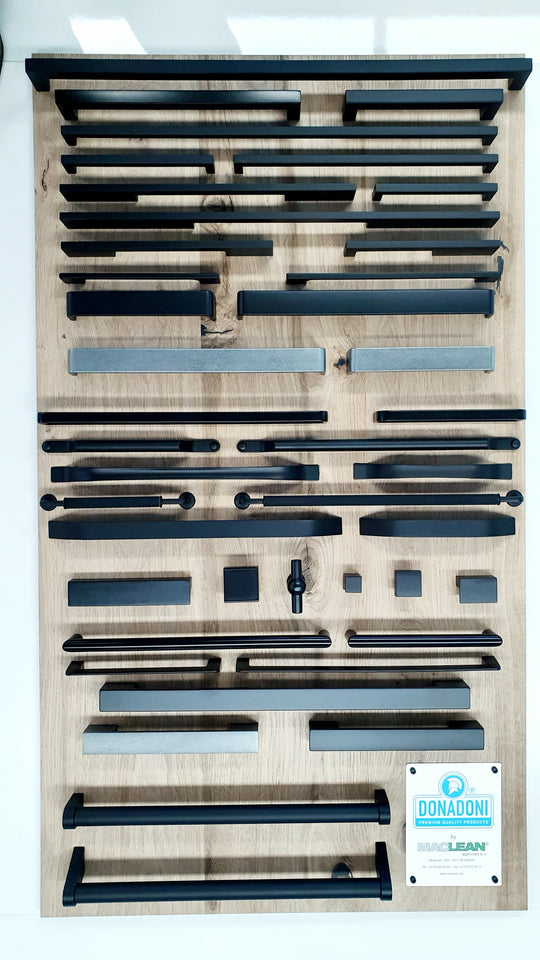 Donadoni Black Series showpaneel